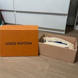 Louis Vuitton Orange Box with Beige Dust Bag